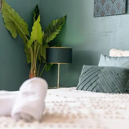 L'elegant Zola Апартаменты