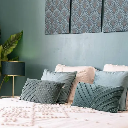 Апартаменты L'elegant Zola *